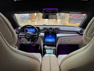 Mercedes-Benz CLE 2025 CLE 260 Coupé intérieur photo 17