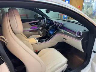 Mercedes-Benz CLE 2025 CLE 260 Coupé intérieur photo 20