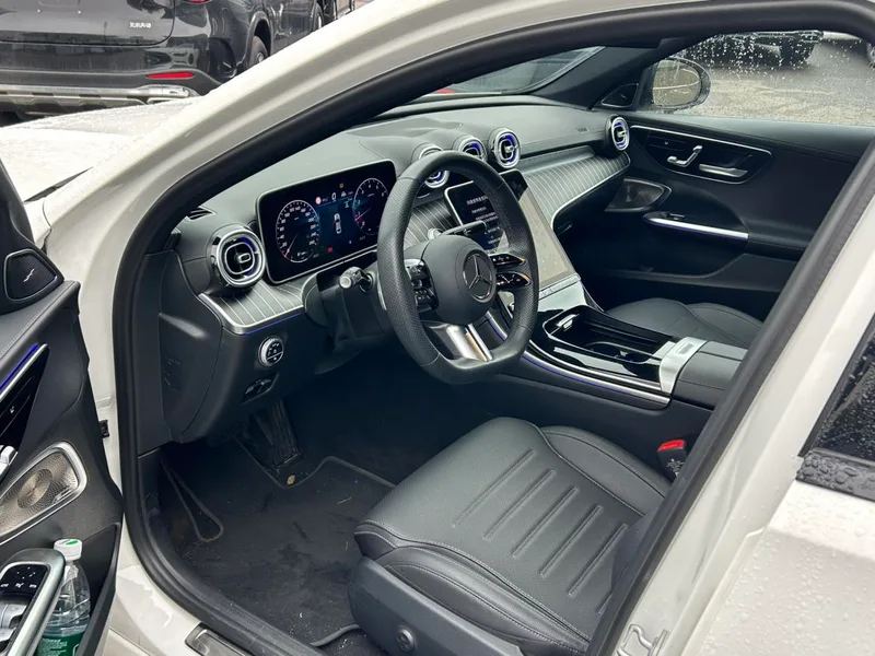Mercedes-Benz C-Class 2025 C 260 L Hao Night Sports Edition exterior photo 7