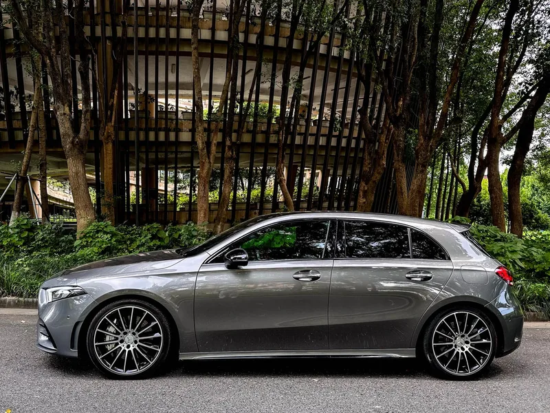 Mercedes-Benz Mercedes-AMG A-Class 2020 AMG A 35 4MATIC exterior photo 3 Mercedes-Benz Mercedes-AMG A-Class 2020 AMG A 35 4MATIC exterior photo 3