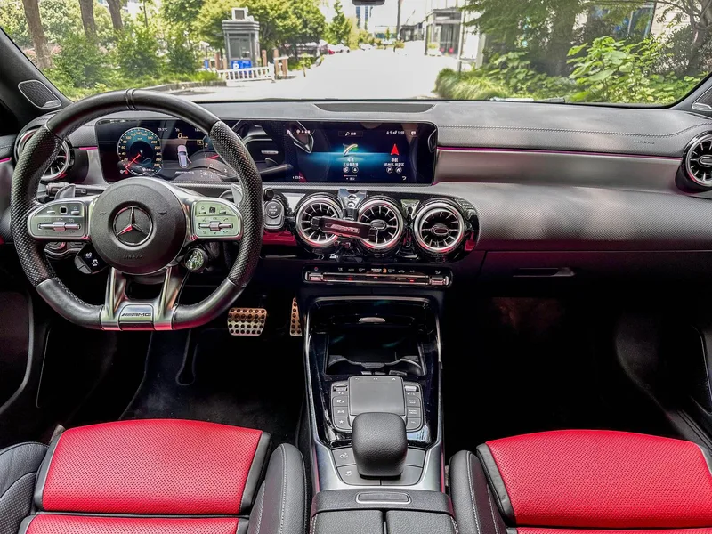 Mercedes-Benz Mercedes-AMG A-Class 2020 AMG A 35 4MATIC exterior photo 8 Mercedes-Benz Mercedes-AMG A-Class 2020 AMG A 35 4MATIC exterior photo 8