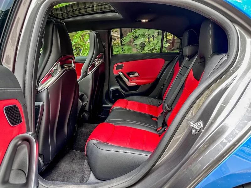 Mercedes-Benz Mercedes-AMG A-Class 2020 AMG A 35 4MATIC interior photo 14 Mercedes-Benz Mercedes-AMG A-Class 2020 AMG A 35 4MATIC interior photo 14