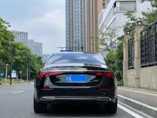 Mercedes-Benz E-Class 2024 E 300 L Luxury type Passenger car exterior photo 5
