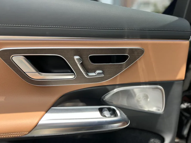 Mercedes-Benz E-Class 2024 E 300 L Luxury type Passenger car interior photo 19