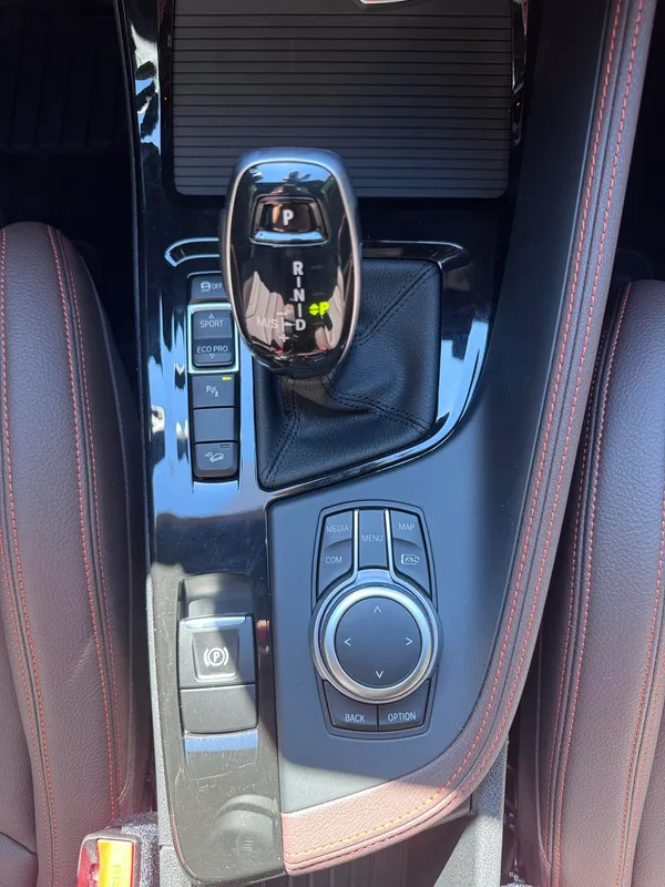 BMW X2 2022 xDrive25i Edición Yaoye interior foto 13 BMW X2 2022 xDrive25i Edición Yaoye interior foto 13