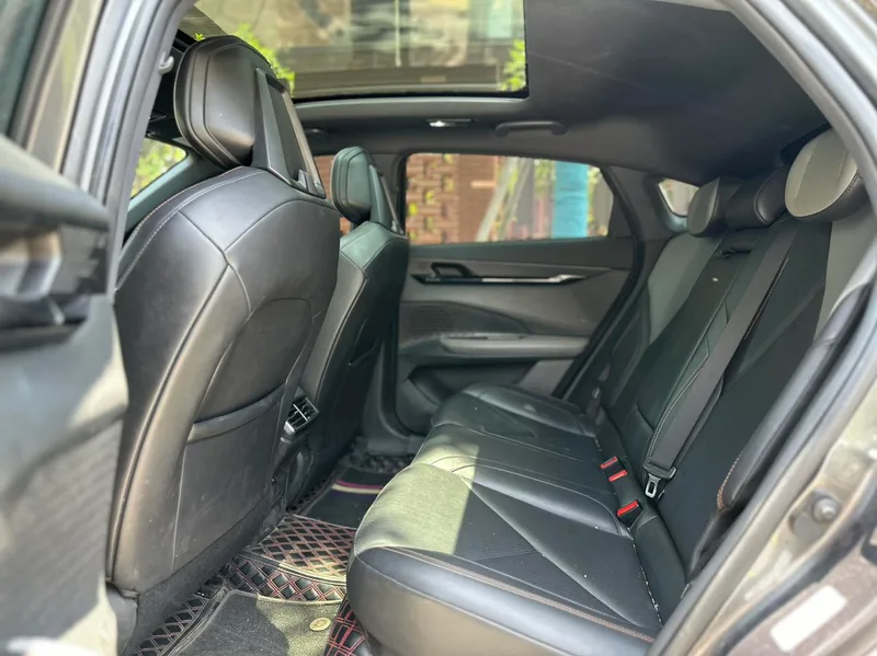 Changan UNI-V 2022 1.5T Premium Trim interior photo 12