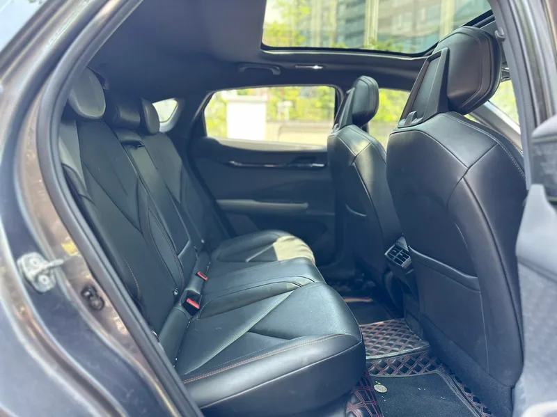 Changan UNI-V 2022 1.5T Premium Trim interior photo 13