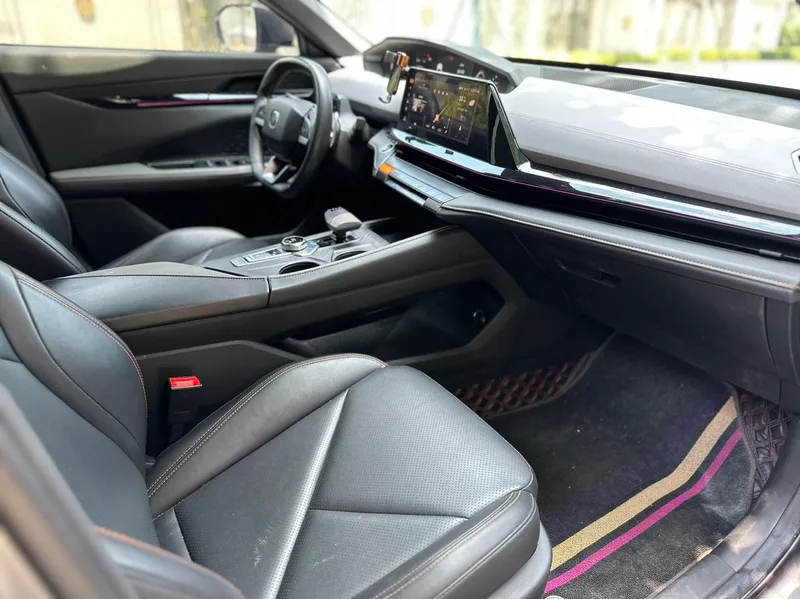 Changan UNI-V 2022 1.5T Premium Trim interior photo 15