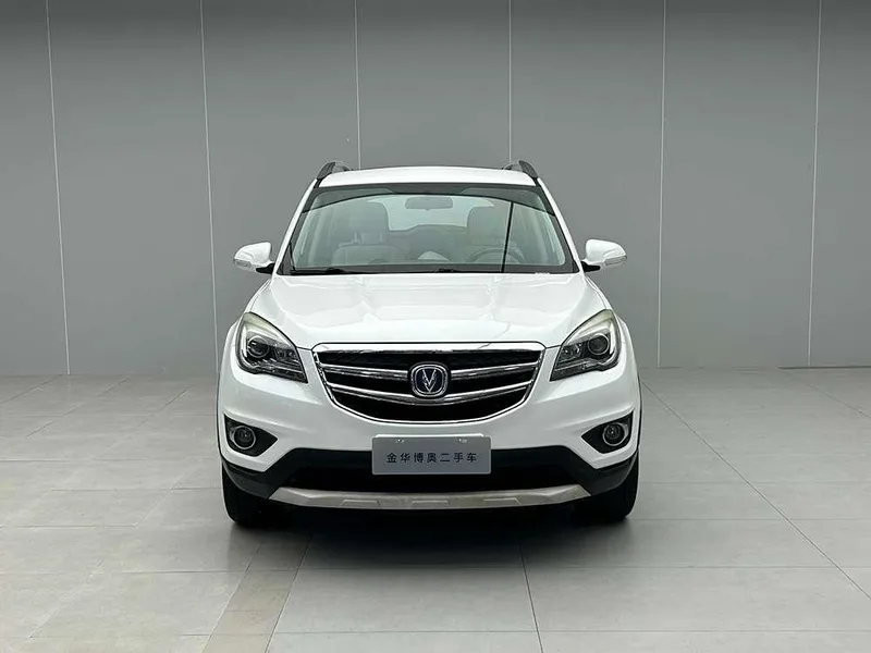 Changan CS35 2017 1.6L Manual Deluxe exterior photo 2 Changan CS35 2017 1.6L Manual Deluxe exterior photo 2