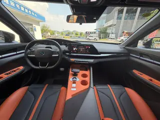 Changan UNI-V 2024 1.5T Престижный спортивный интерьер фото 8 Changan UNI-V 2024 1.5T Престижный спортивный интерьер фото 8