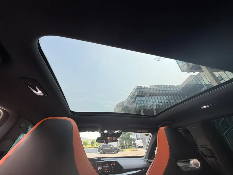 Changan UNI-V 2024 1.5T Престижный спортивный интерьер фото 9 Changan UNI-V 2024 1.5T Престижный спортивный интерьер фото 9