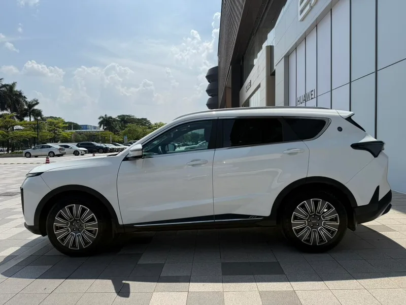 Jetour X70 PLUS 2025 1.5T 6DCT Version de luxe 7 Siège extérieur photo 9 Jetour X70 PLUS 2025 1.5T 6DCT Version de luxe 7 Siège extérieur photo 9