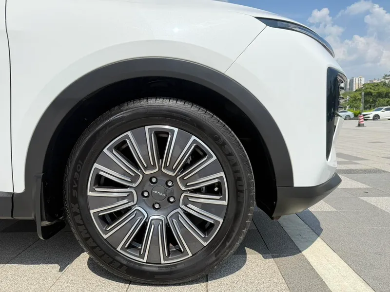 Jetour X70 PLUS 2025 1.5T 6DCT Version de luxe 7 Siège intérieur photo 15 Jetour X70 PLUS 2025 1.5T 6DCT Version de luxe 7 Siège intérieur photo 15