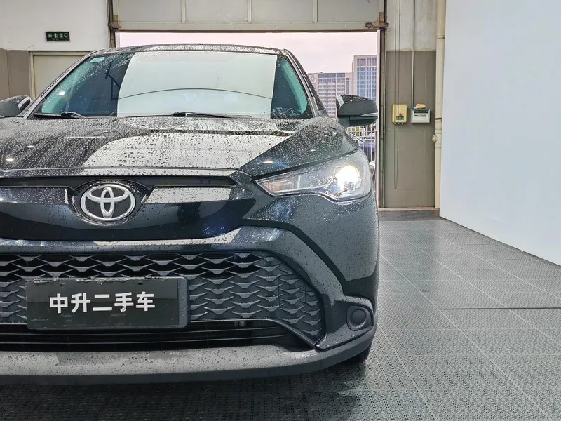 Toyota Frontlander 2024 2.0L CVT Versión de élite exterior foto 4 Toyota Frontlander 2024 2.0L CVT Versión de élite exterior foto 4