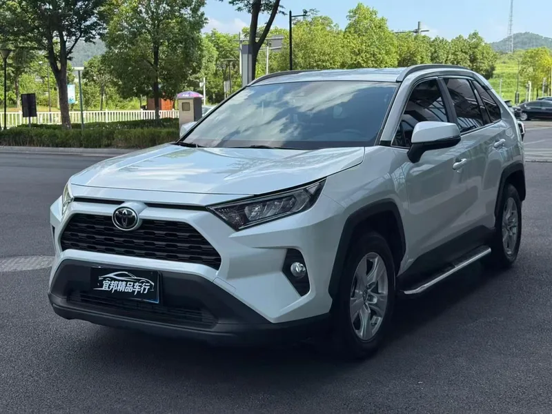 Toyota RAV4 2022 2.0L CVT Two-wheel drive urban version exterior photo 1 Toyota RAV4 2022 2.0L CVT Two-wheel drive urban version exterior photo 1