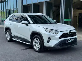 Toyota RAV4 2022 2.0L CVT Two-wheel drive urban version exterior photo 3 Toyota RAV4 2022 2.0L CVT Two-wheel drive urban version exterior photo 3