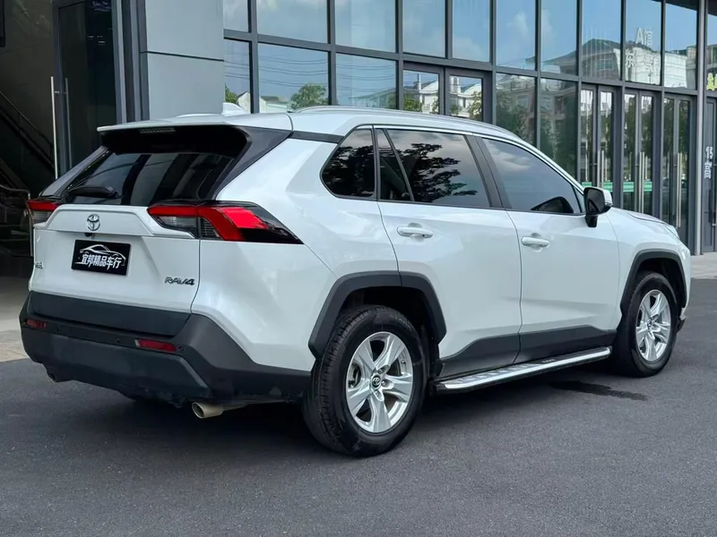 Toyota RAV4 2022 2.0L CVT Two-wheel drive urban version exterior photo 5 Toyota RAV4 2022 2.0L CVT Two-wheel drive urban version exterior photo 5