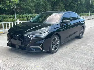 Chery Arrizo 8 PRO 2025 2.0T DCT Премиум-класса
