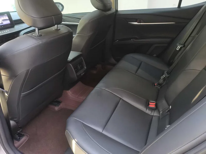 Toyota Camry 2024 Dual Power 2.0HE Elite Edition interior photo 17 Toyota Camry 2024 Dual Power 2.0HE Elite Edition interior photo 17