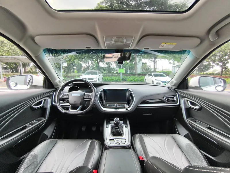 Jetour X70 2018 1.5T Manual Yue Line Edition exterior photo 5 Jetour X70 2018 1.5T Manual Yue Line Edition exterior photo 5