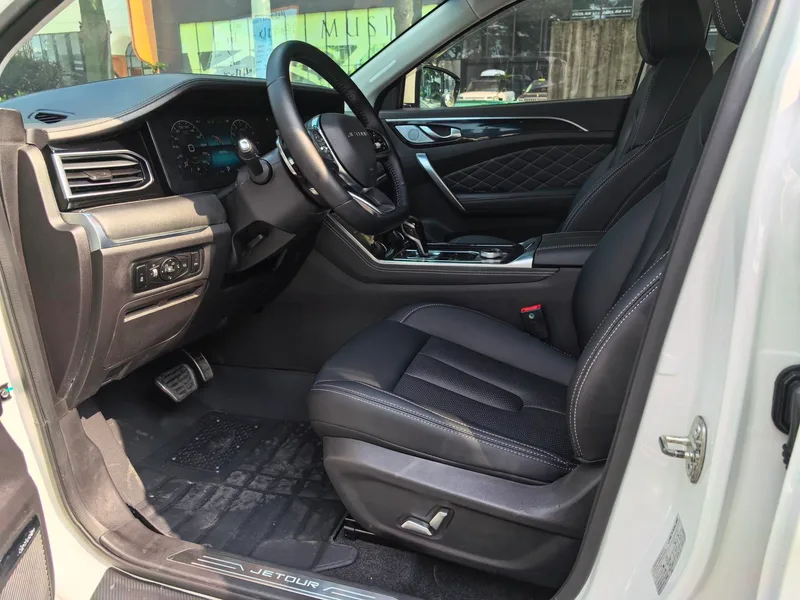 Jetour X95 2019 1.6T DCT Explore Pro version 5 seat interior photo 9 Jetour X95 2019 1.6T DCT Explore Pro version 5 seat interior photo 9