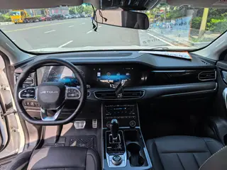 Jetour X95 2019 1.6T DCT Explore Pro version 5 seat interior photo 12 Jetour X95 2019 1.6T DCT Explore Pro version 5 seat interior photo 12