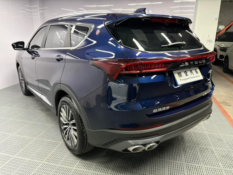 Jetour X70 PLUS 2023 1.5T DCT Brave person PLUS 5 seat interior photo 17 Jetour X70 PLUS 2023 1.5T DCT Brave person PLUS 5 seat interior photo 17