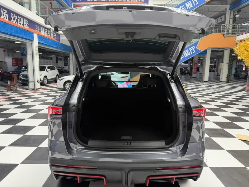 Jetour Dasheng 2023 1.5T DCT Estrellas PRO interior foto 16 Jetour Dasheng 2023 1.5T DCT Estrellas PRO interior foto 16