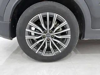 Jetour X70 PLUS 2023 1.5T DCT Brave person PLUS 7 seat interior photo 18 Jetour X70 PLUS 2023 1.5T DCT Brave person PLUS 7 seat interior photo 18