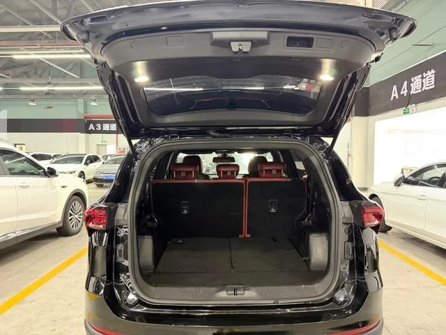 Jetour X70 PRO 2023 1.5T DCT Comfortable 7 seat interior photo 13 Jetour X70 PRO 2023 1.5T DCT Comfortable 7 seat interior photo 13