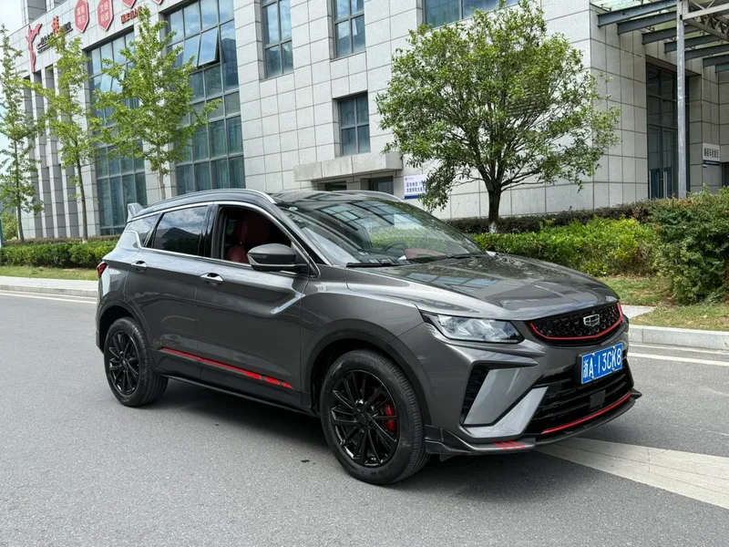 Geely Coolray 2021 260T DCT Battle экстерьер фото 3 Geely Coolray 2021 260T DCT Battle экстерьер фото 3