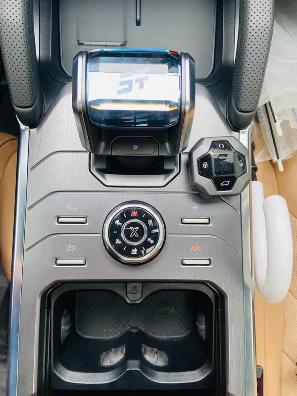 Jetour T2 2024 2.0TD Tracción a las cuatro ruedas Cruzando PRO Edición de entretenimiento interior foto 11