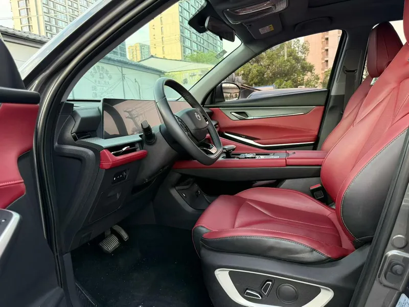 Changan CS75 PLUS 2022 Second generation 2.0T Automatic Flagship exterior photo 4 Changan CS75 PLUS 2022 Second generation 2.0T Automatic Flagship exterior photo 4