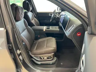 Li Auto L8 2023 Pro version interior photo 10 Li Auto L8 2023 Pro version interior photo 10
