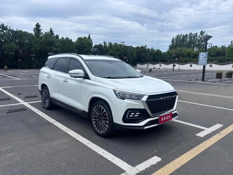 Jetour X95 2019 1.6T DCT Explore Pro version 7 seat exterior photo 3