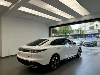 Changan Eado 2026 Cuarta generación 1.5T DCT 500Bar Tipo de placer interior foto 9