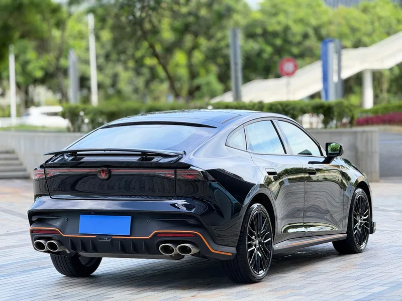 Changan UNI-V 2025 Third generation 2.0T Jin Qing type exterior photo 2