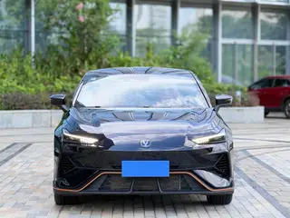 Changan UNI-V 2025 Third generation 2.0T Jin Qing type exterior photo 3