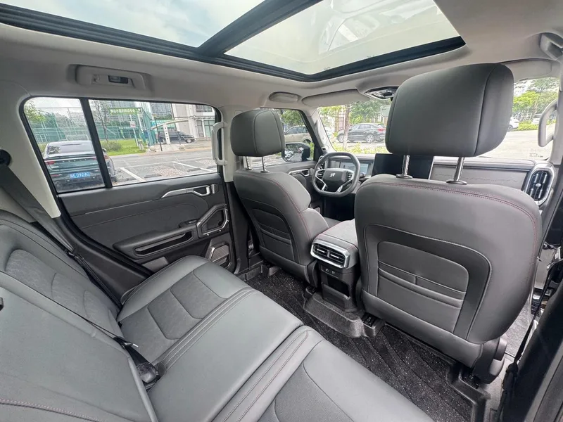 Jetour T2 2023 1.5TD Two-wheel drive Discover PRO interior photo 13 Jetour T2 2023 1.5TD Two-wheel drive Discover PRO interior photo 13