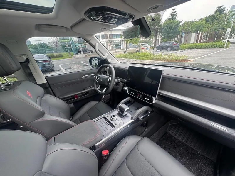 Jetour T2 2023 1.5TD Two-wheel drive Discover PRO interior photo 15 Jetour T2 2023 1.5TD Two-wheel drive Discover PRO interior photo 15