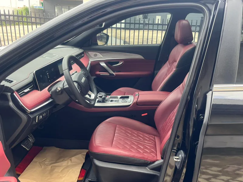 Jetour X70 PLUS 2023 1.5T DCT Brave person PLUS 7 seat interior photo 7