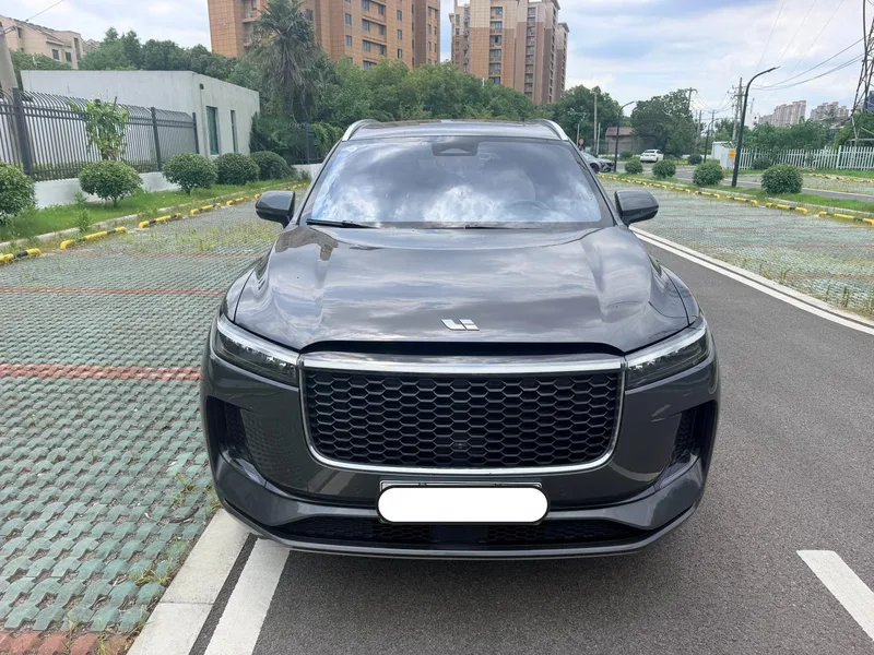 Li Auto ONE 2021 extended range 6 Seat plate exterior photo 2 Li Auto ONE 2021 extended range 6 Seat plate exterior photo 2