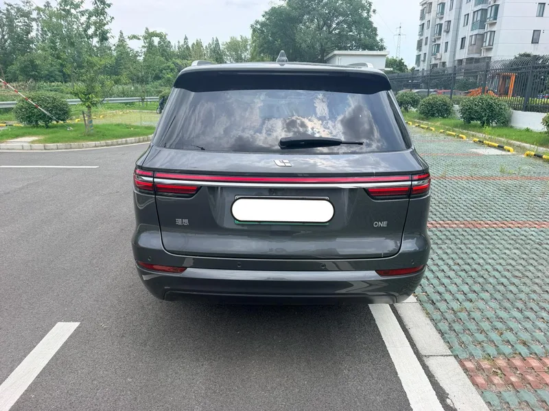 Li Auto ONE 2021 extended range 6 Seat plate exterior photo 4 Li Auto ONE 2021 extended range 6 Seat plate exterior photo 4