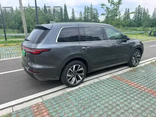 Li Auto ONE 2021 extended range 6 Seat plate exterior photo 5 Li Auto ONE 2021 extended range 6 Seat plate exterior photo 5