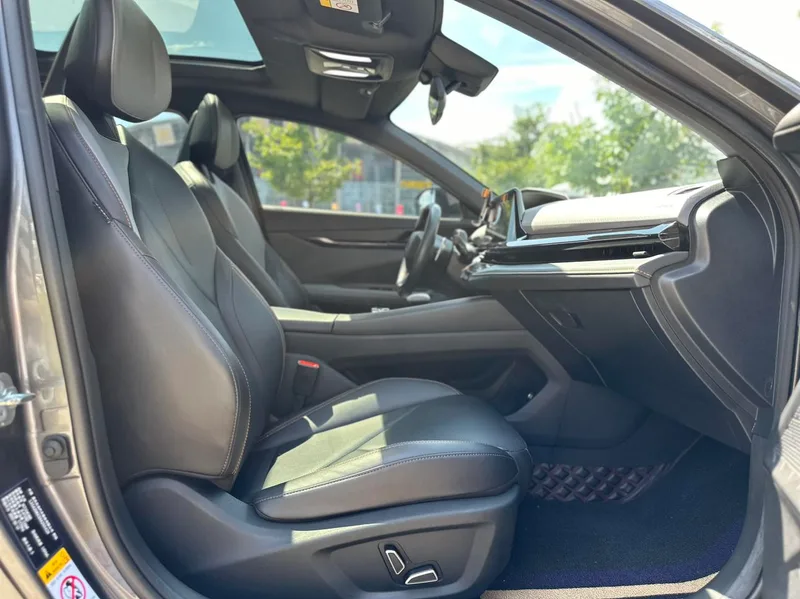 Changan UNI-V 2022 1.5T Finition premium extérieur photo 6