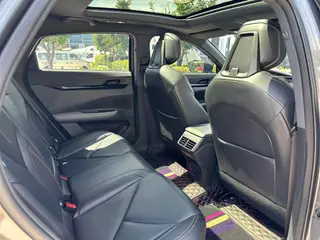 Changan UNI-V 2022 1.5T Finition premium extérieur photo 8