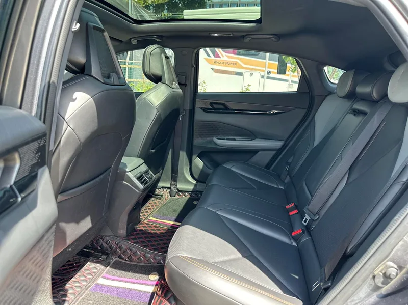 Changan UNI-V 2022 1.5T Finition premium intérieur photo 16