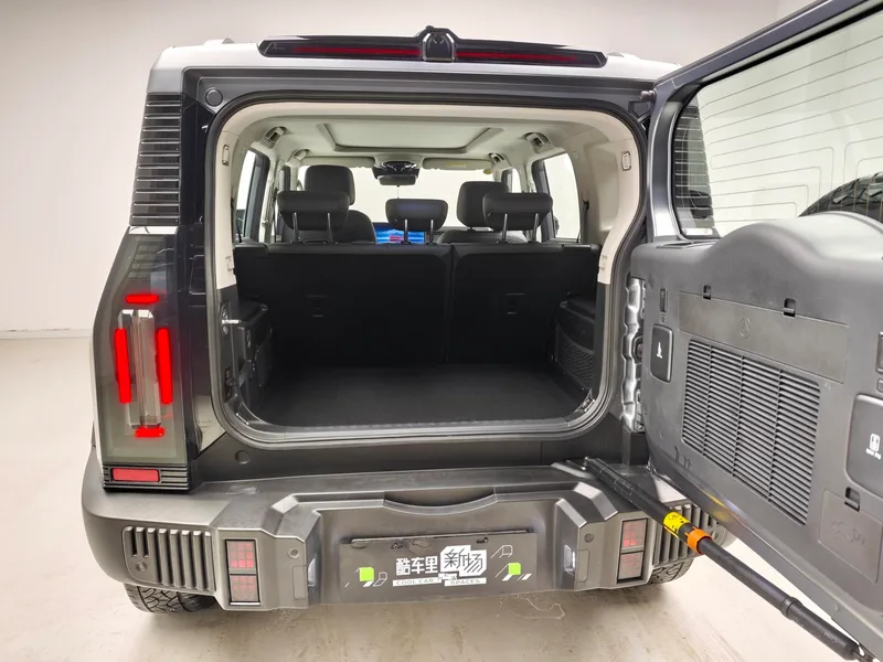 Jetour T2 2023 2.0TD Four-wheel drive Conquer PRO interior photo 10 Jetour T2 2023 2.0TD Four-wheel drive Conquer PRO interior photo 10