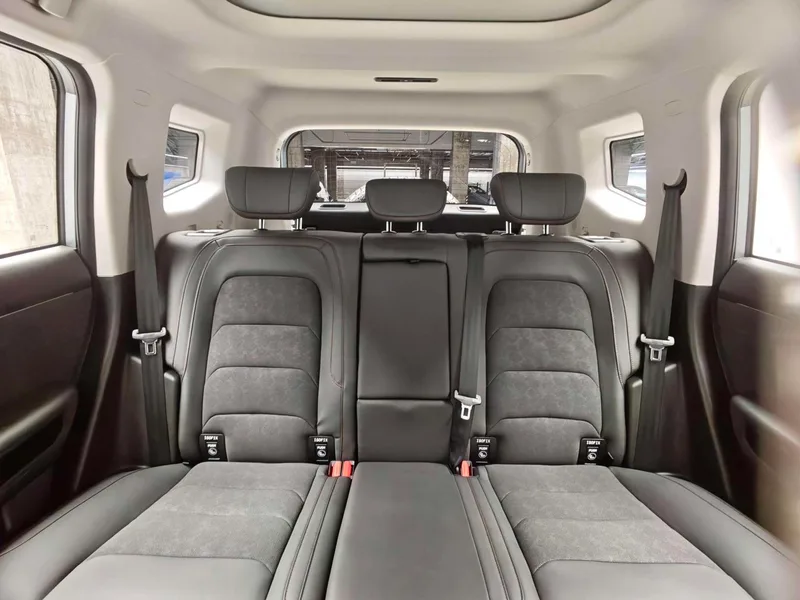 Jetour T2 2023 2.0TD Four-wheel drive Conquer PRO interior photo 15 Jetour T2 2023 2.0TD Four-wheel drive Conquer PRO interior photo 15