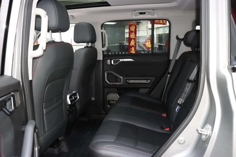 Jetour T2 2023 1.5TD Two-wheel drive Discover PRO interior photo 11 Jetour T2 2023 1.5TD Two-wheel drive Discover PRO interior photo 11